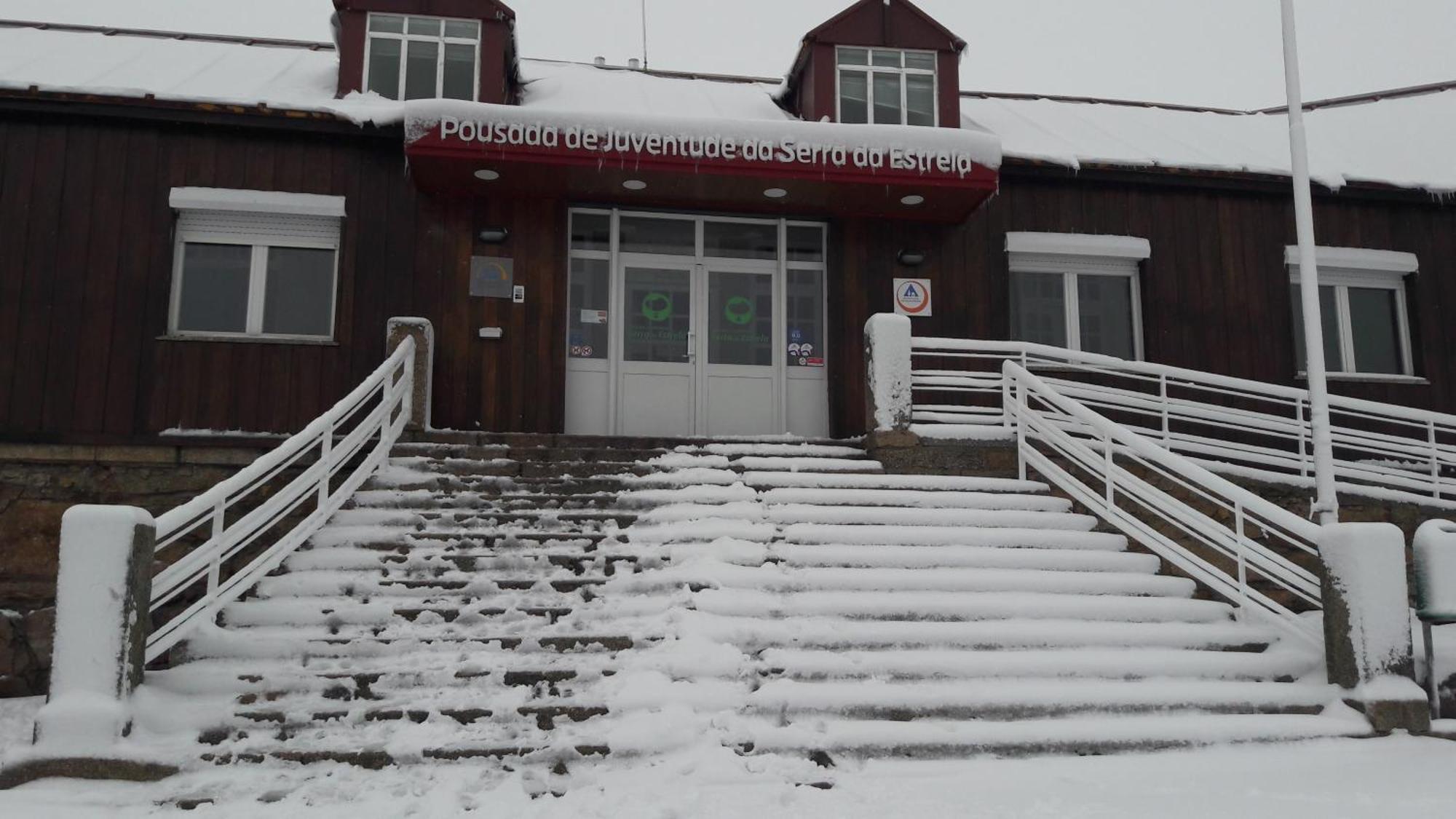 Hi Serra Da Estrela - Pousada De Juventude Penhas da Saúde Buitenkant foto